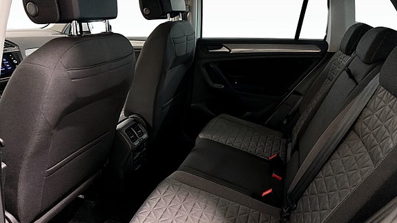 Volkswagen Tiguan 11 of 12