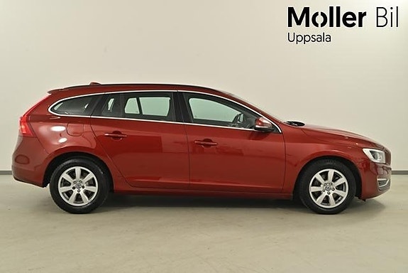 Volvo V60 2 of 12