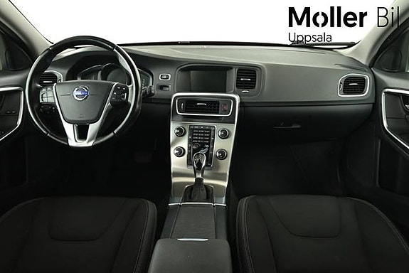 Volvo V60 9 of 12