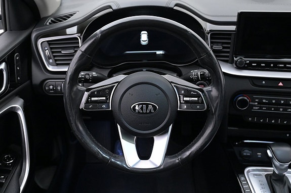 Kia XCeed 7 of 27