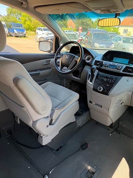 Honda Odyssey 7 of 9