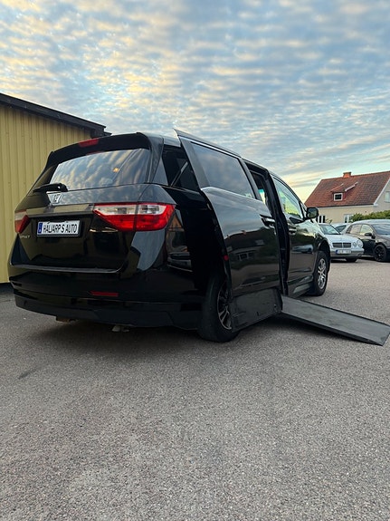 Honda Odyssey 3 of 5