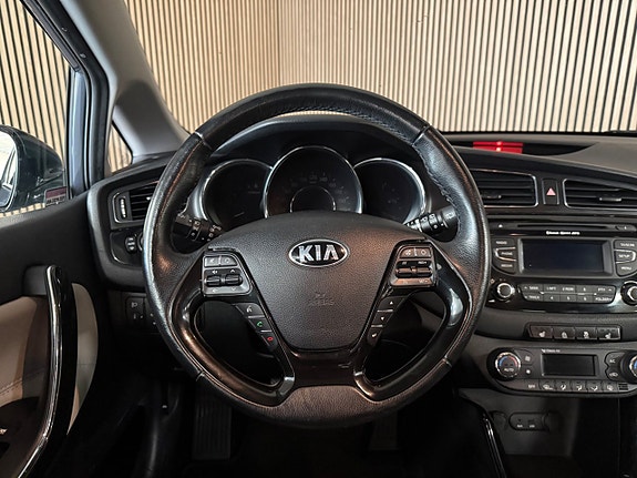 Kia Ceed 13 of 24