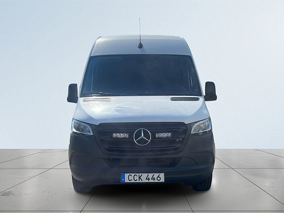Mercedes-Benz Sprinter 316 2 of 5
