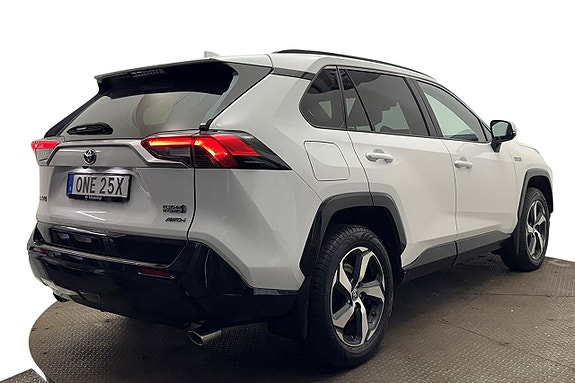 Toyota RAV4 6 of 30