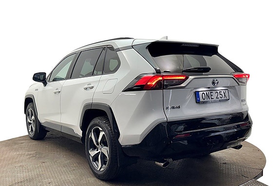 Toyota RAV4 9 of 30