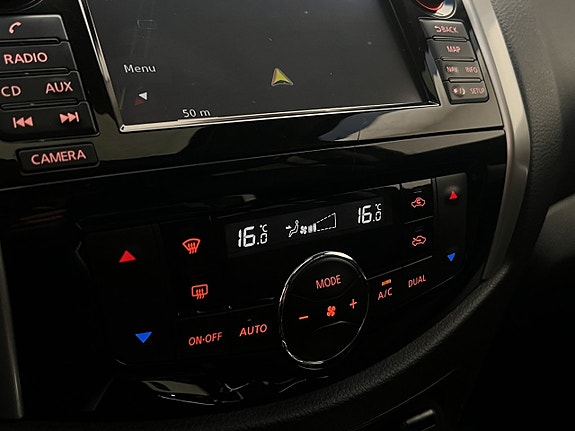 Nissan Navara 26 of 30