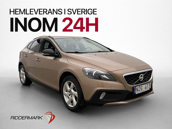 Volvo V40 Cross Country 3 of 5
