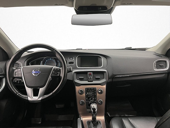 Volvo V40 Cross Country 14 of 28