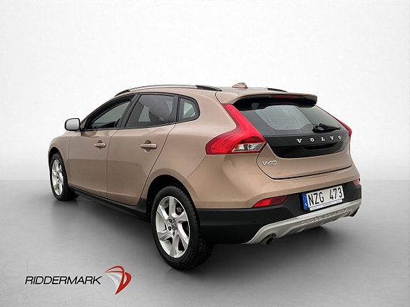 Volvo V40 Cross Country 6 of 28