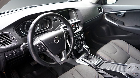 Volvo V40 Cross Country 4 of 5