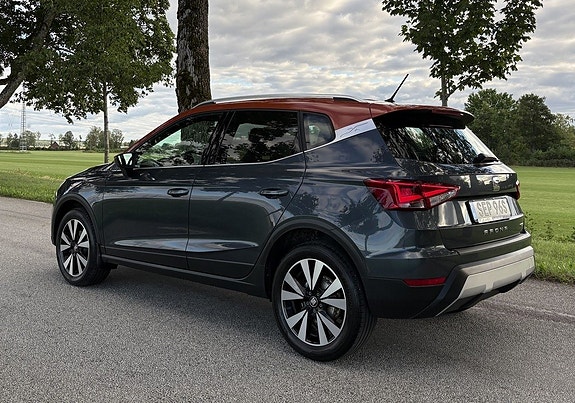 Seat Arona 3 of 26