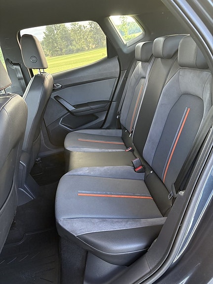 Seat Arona 11 of 26