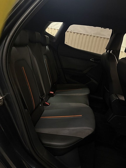 Seat Arona 11 of 21