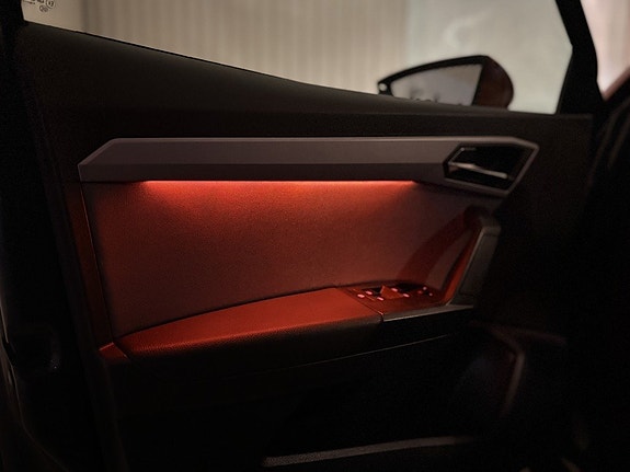 Seat Arona 16 of 21