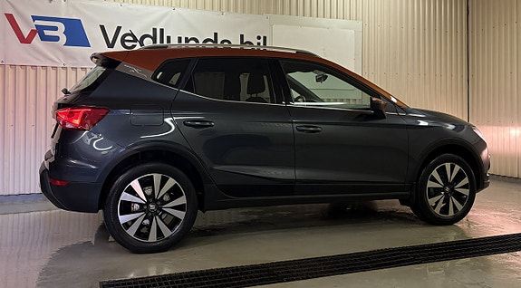 Seat Arona 4 of 5