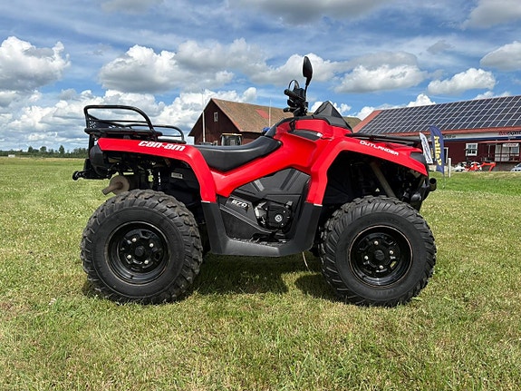 Can-Am OUTLANDER 570 2 of 12