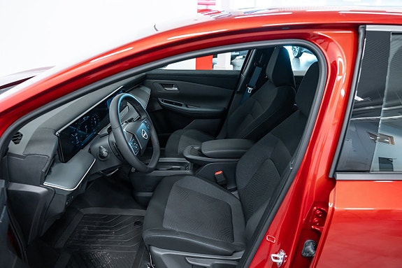 Nissan Leaf 15 of 16