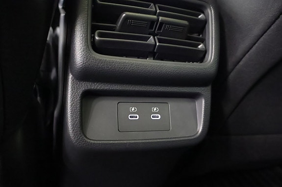 Nissan Leaf 18 of 24