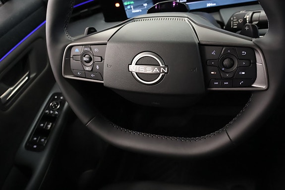 Nissan Leaf 11 of 24
