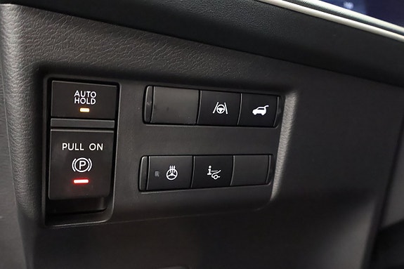 Nissan Leaf 16 of 24