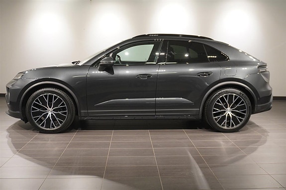 Porsche Macan 4 3 of 20