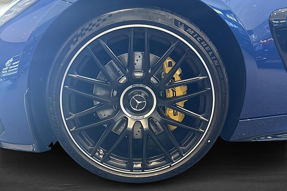Mercedes-Benz AMG GT Coupe 5 of 5