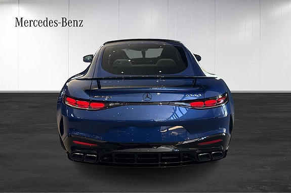 Mercedes-Benz AMG GT Coupe 8 of 18