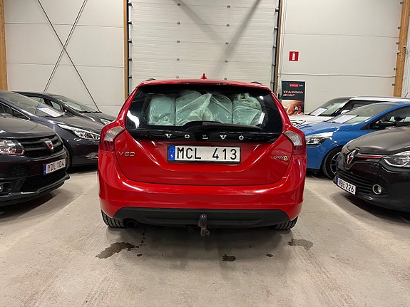 Volvo V60 4 of 5