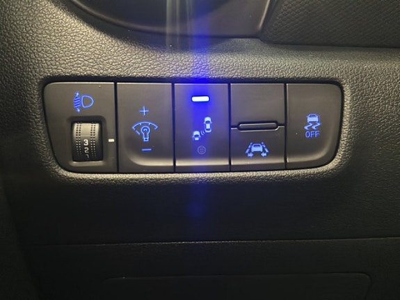 Hyundai Kona 15 of 21