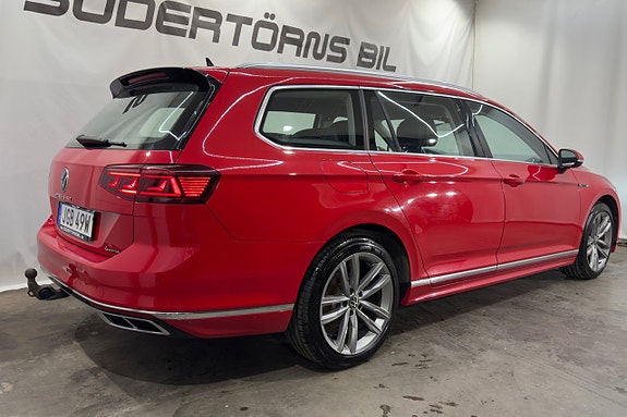 Volkswagen Passat 5 of 21