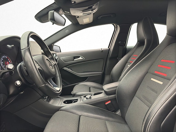 Mercedes-Benz A180 12 of 30