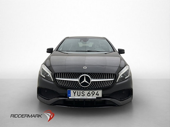 Mercedes-Benz A180 2 of 5