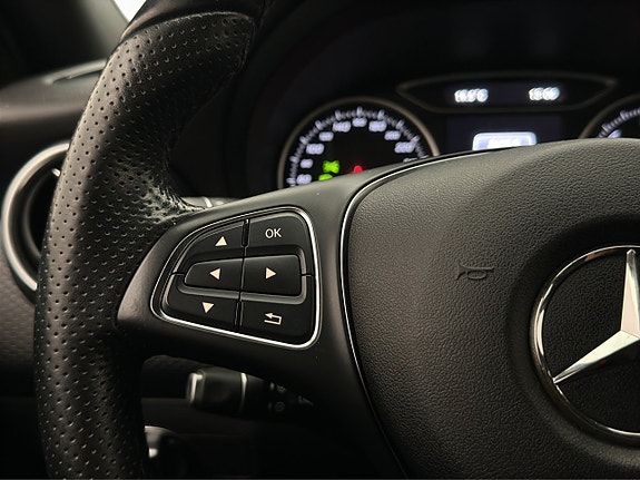 Mercedes-Benz A180 15 of 30