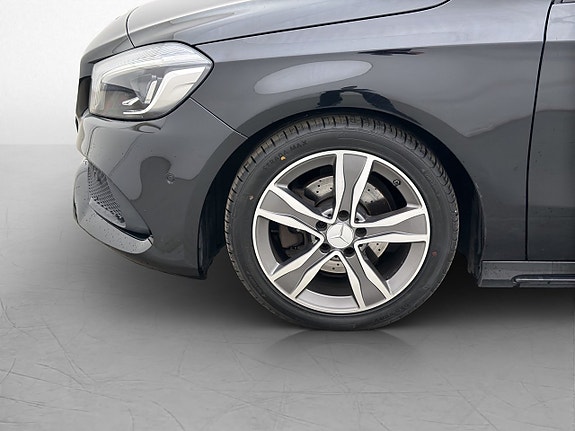 Mercedes-Benz A180 30 of 30