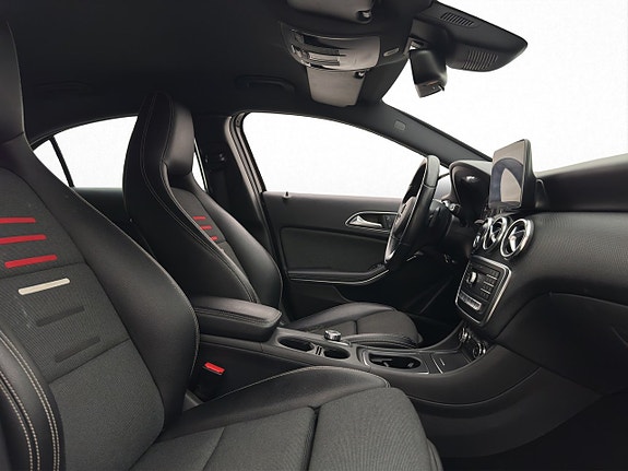 Mercedes-Benz A180 26 of 30