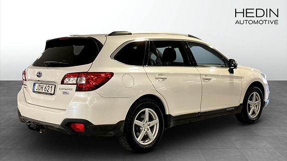 Subaru Outback 2 of 5