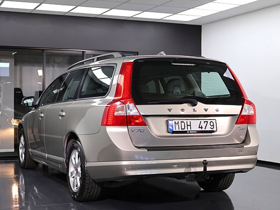 Volvo V70 12 of 30