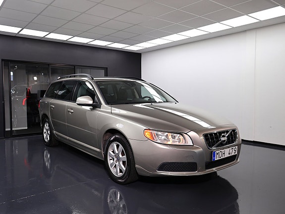 Volvo V70 6 of 30