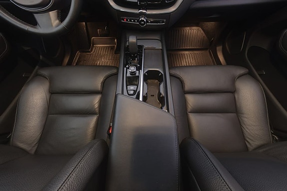 Volvo XC60 9 of 22