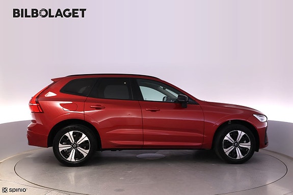 Volvo XC60 2 of 22