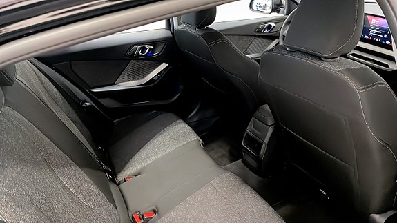 BMW 120 5 of 9