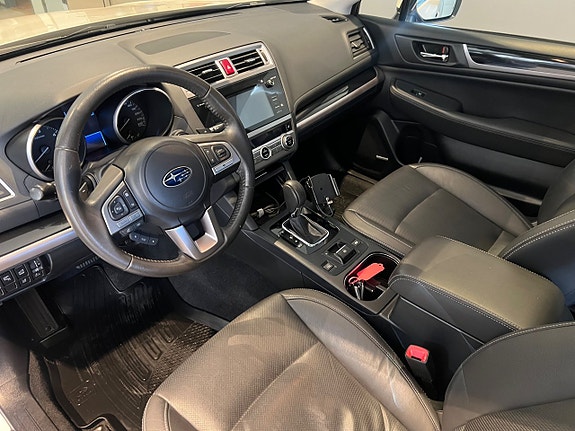 Subaru Outback 9 of 17