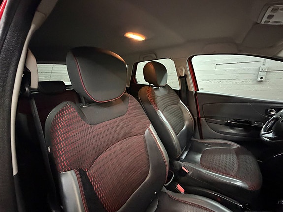 Renault Captur 14 of 18