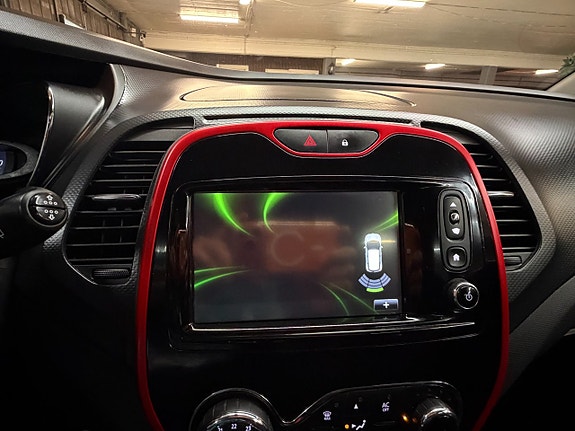Renault Captur 11 of 18