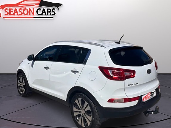 Kia Sportage 2 of 5