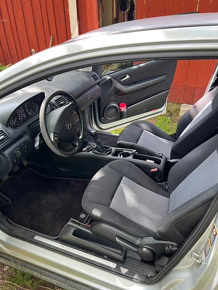 Mercedes-Benz A150 2 of 2