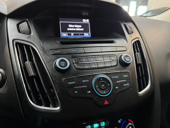 Ford Focus 13 of 17