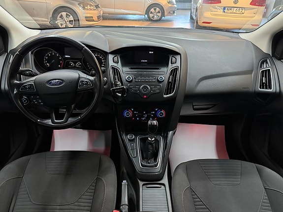 Ford Focus 6 of 17