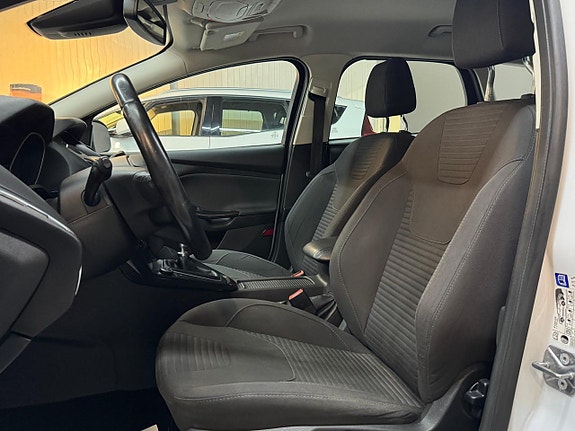 Ford Focus 16 of 17